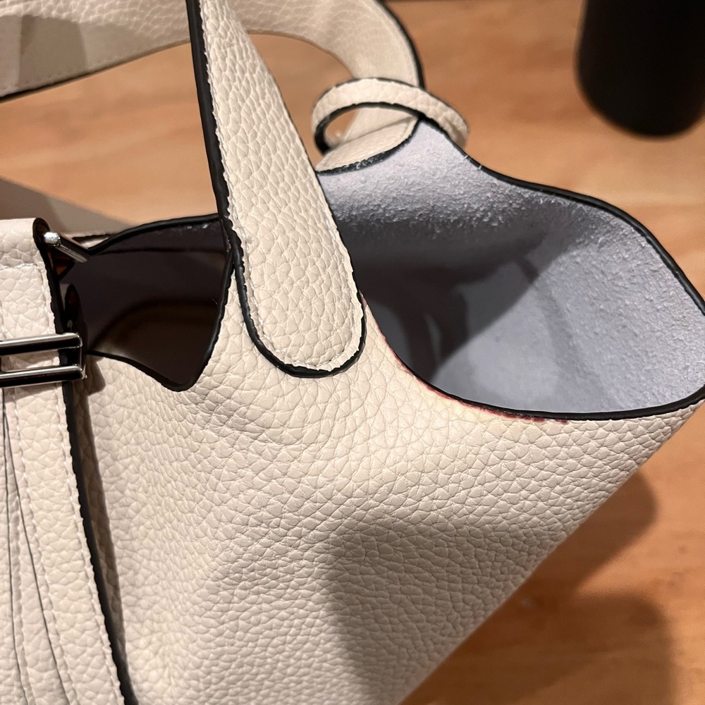 Cream bucket bag top handle - designer - Picture 9 of 9